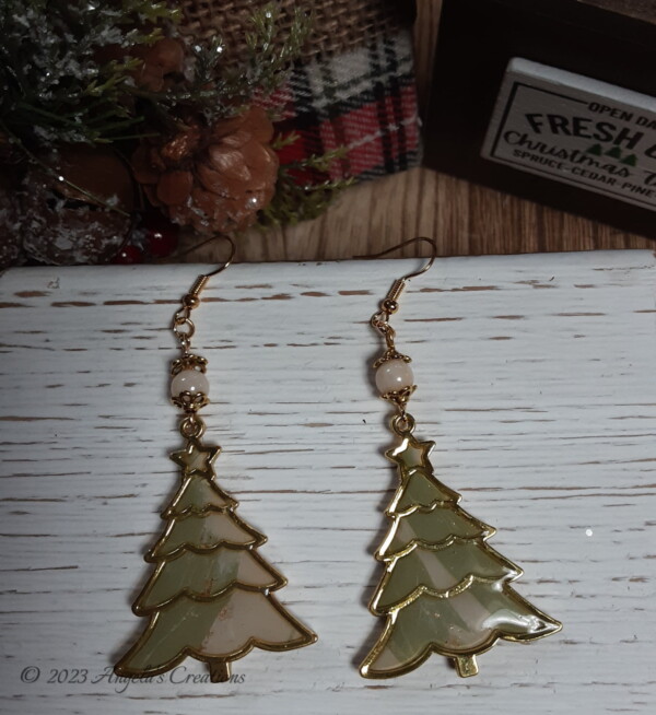 Green Marbled Christmas Tree Dangle Earrings - 5863