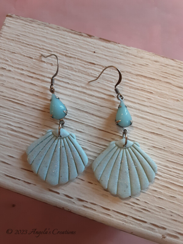 Blue Shell Dangle Earrings - 7540