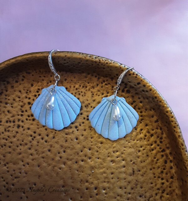 Blue Shell Dangle Earrings - 7544