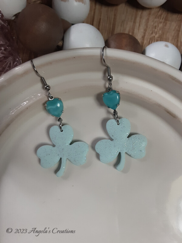 Blue Shimmering Clover Dangle Earrings - 7115