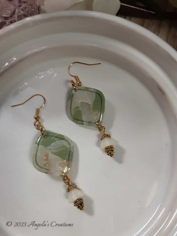 Green Marbled Dangle Earrings - 7008