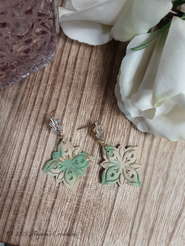 Green Marbled Dangle Earrings - 7102