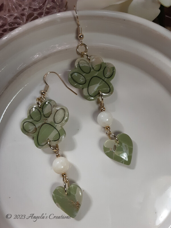 Green Marbled Paw Prints and Hearts Dangle Earrings - 7004