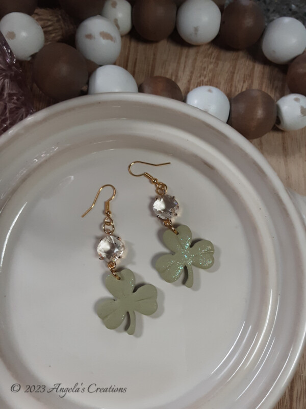 Green Shimmering Clover Dangle Earrings - 7117