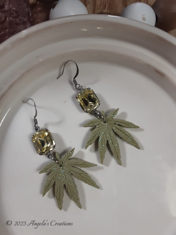 Marijuana Leaf Dangle Earrings - 7122