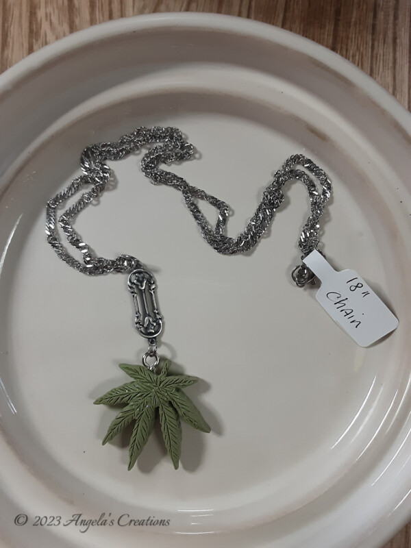 Marijuana Leaf Necklace - 7135