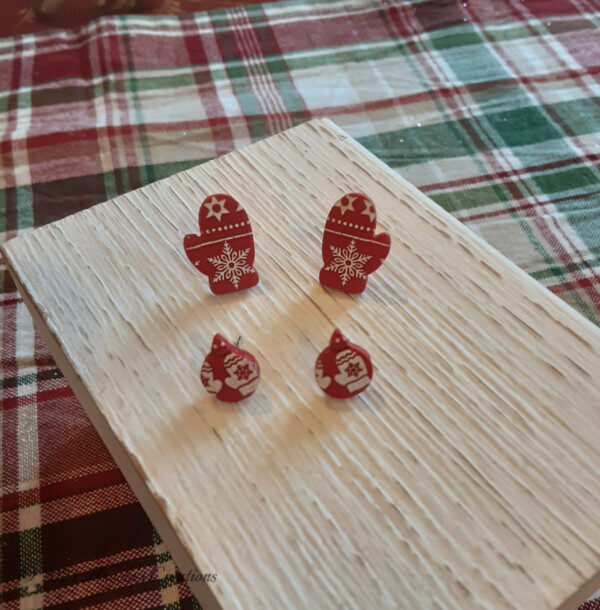 Printed Red Christmas Earring Studs -7640