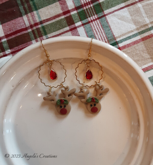 Reindeer Dangle Earrings - 7505