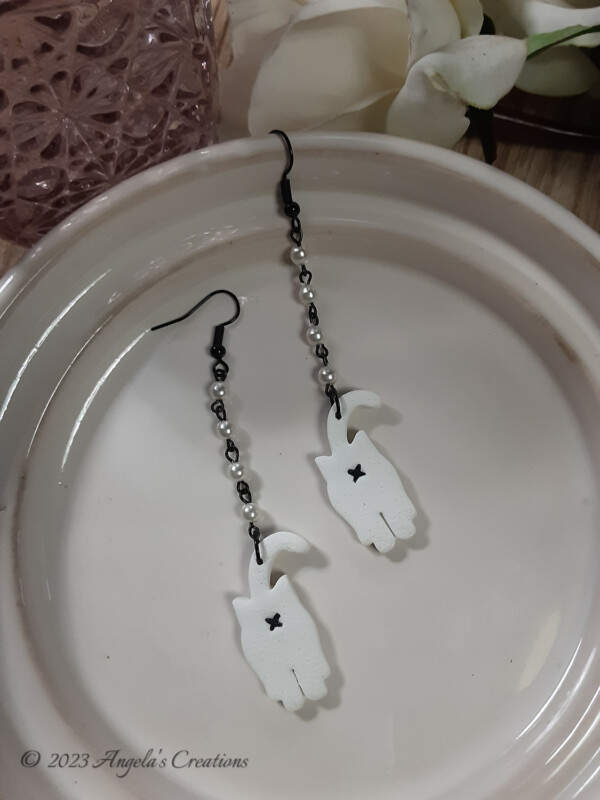 White Kitty Cat Dangle Earrings - 7108