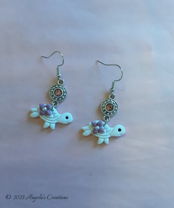 White Turtle Dangle Earrings - 7547